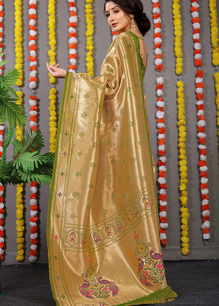 Green Spun Silk Saree With Blouse Piece