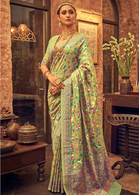 Green Spun Silk Saree With Blouse Piece