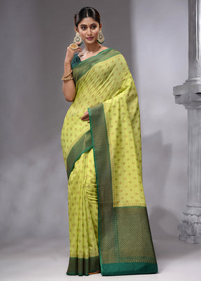 Green Spun Silk Saree With Blouse Piece