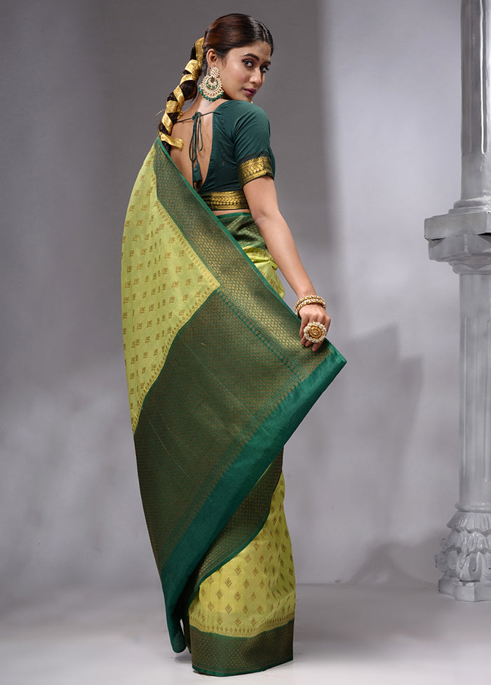 Green Spun Silk Saree With Blouse Piece