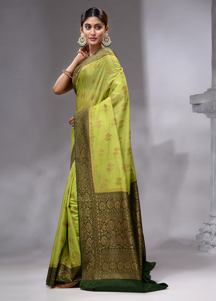 Green Spun Silk Saree With Blouse Piece