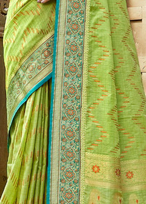 Green Spun Silk Saree With Blouse Piece