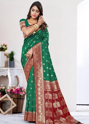 Dark Green Spun Silk Saree With Blouse Piece