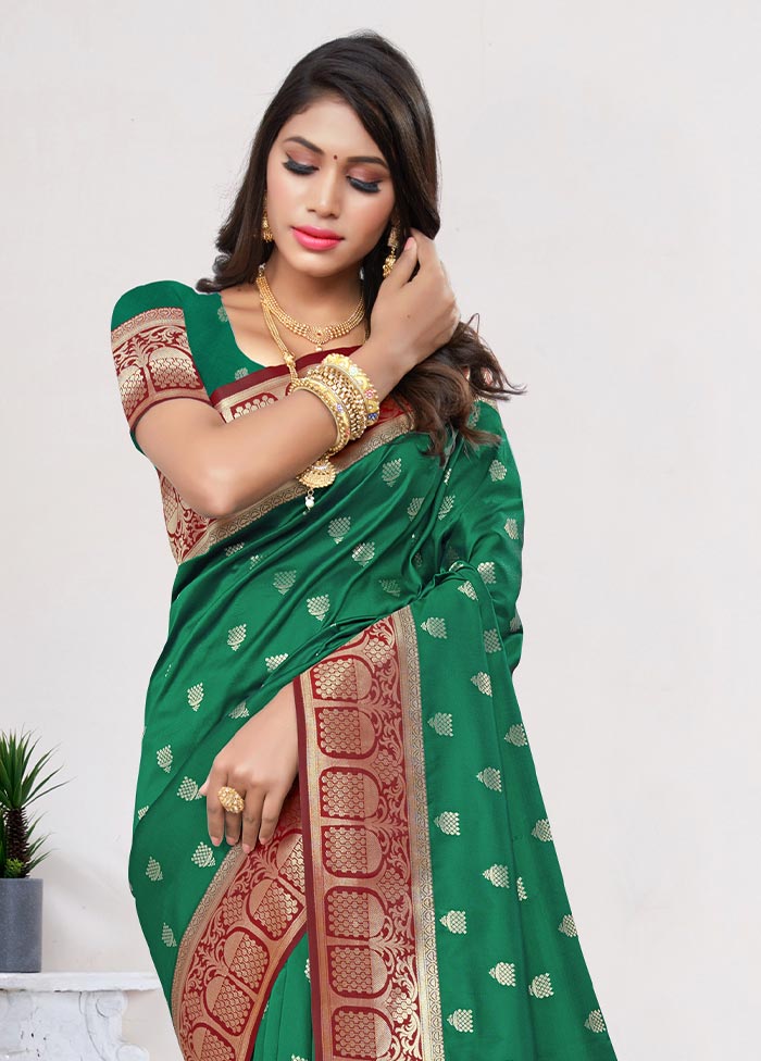 Dark Green Spun Silk Saree With Blouse Piece