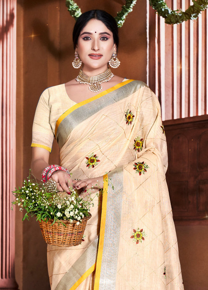 Cream Silk Saree With Blouse Piece