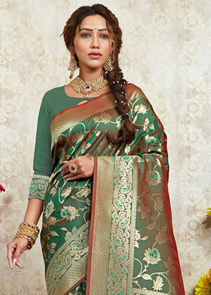 Green Spun Silk Saree With Blouse Piece