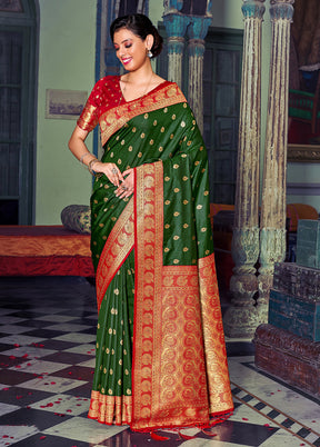 Dark Green Spun Silk Saree With Blouse Piece