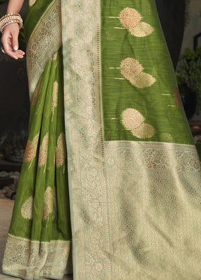 Green Cotton Saree With Blouse Piece