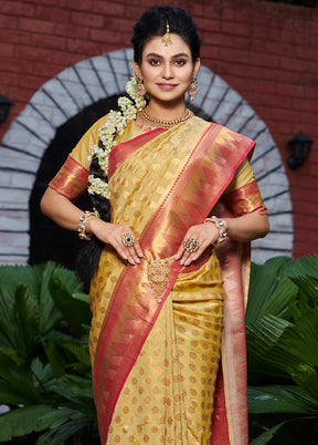 Yellow Spun Silk Saree With Blouse Piece