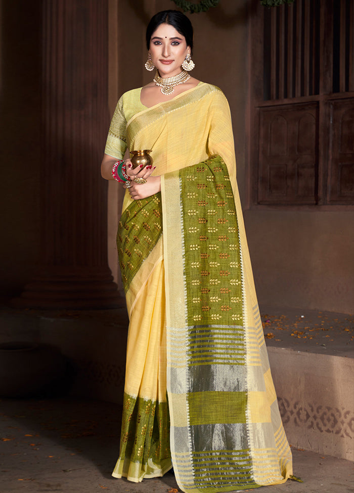 Yellow Cotton Saree With Blouse Piece