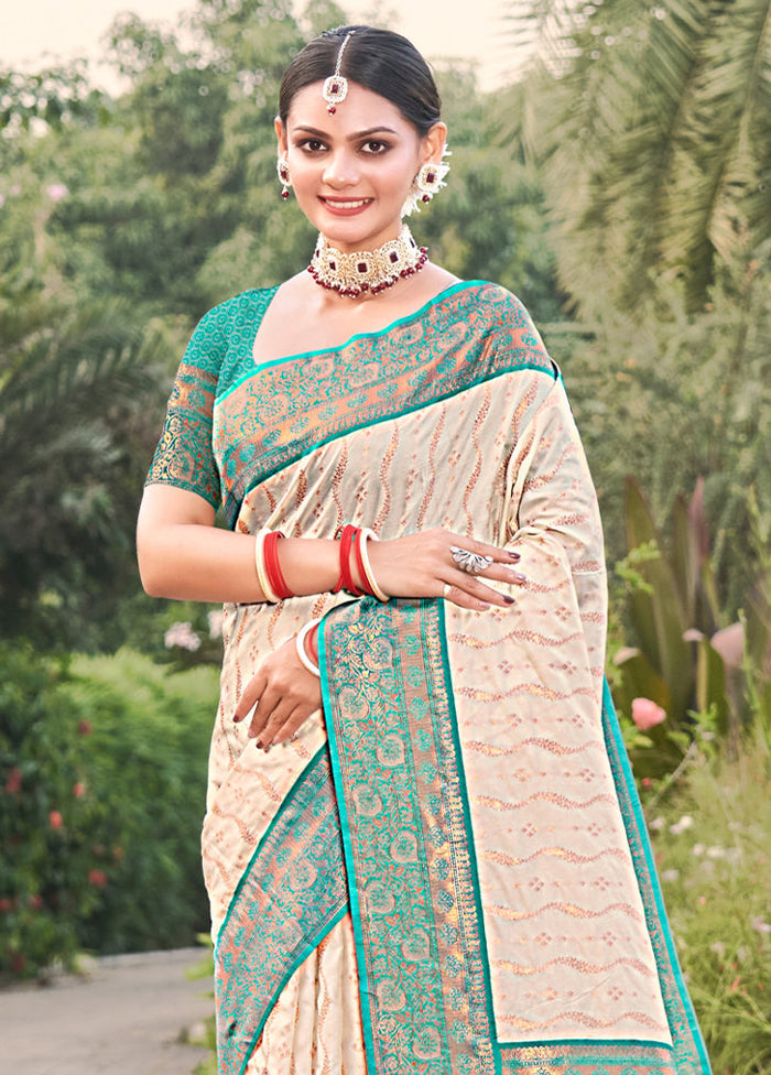 White Dupion Silk Saree With Blouse Piece