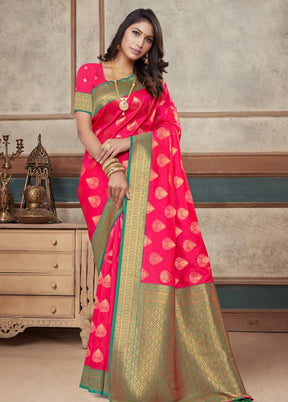 Magenta Spun Silk Saree With Blouse Piece