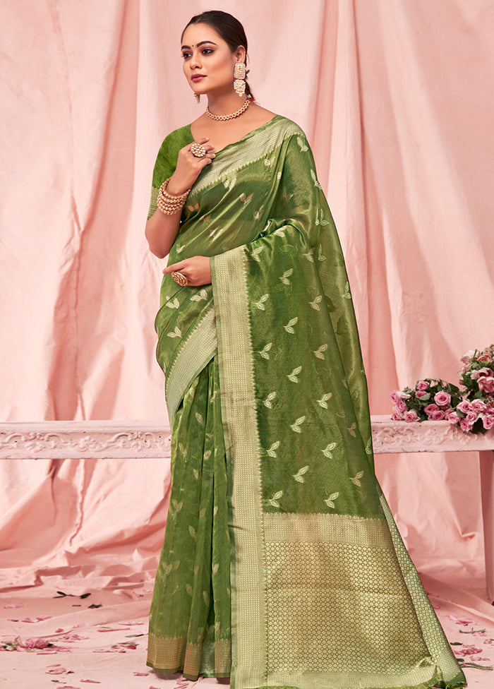 Green Cotton Saree With Blouse Piece