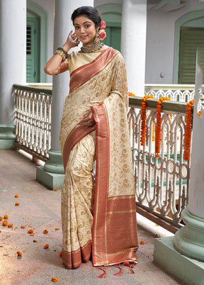 Cream Spun Silk Saree With Blouse Piece