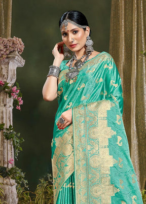 Sea Green Spun Silk Saree With Blouse Piece