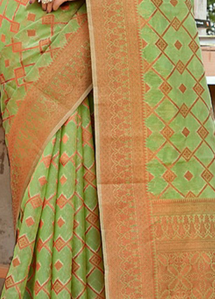 Green Organza Saree With Blouse Piece