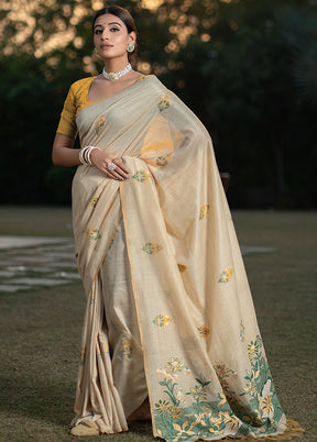 Yellow Dupion Silk Saree With Blouse Piece