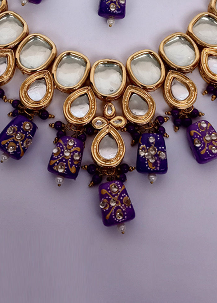 Purple Kundan Jewellery Set With Mangtika