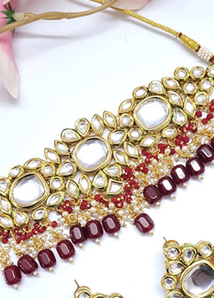 Maroon Kundan Polki Choker Set With Mangtika