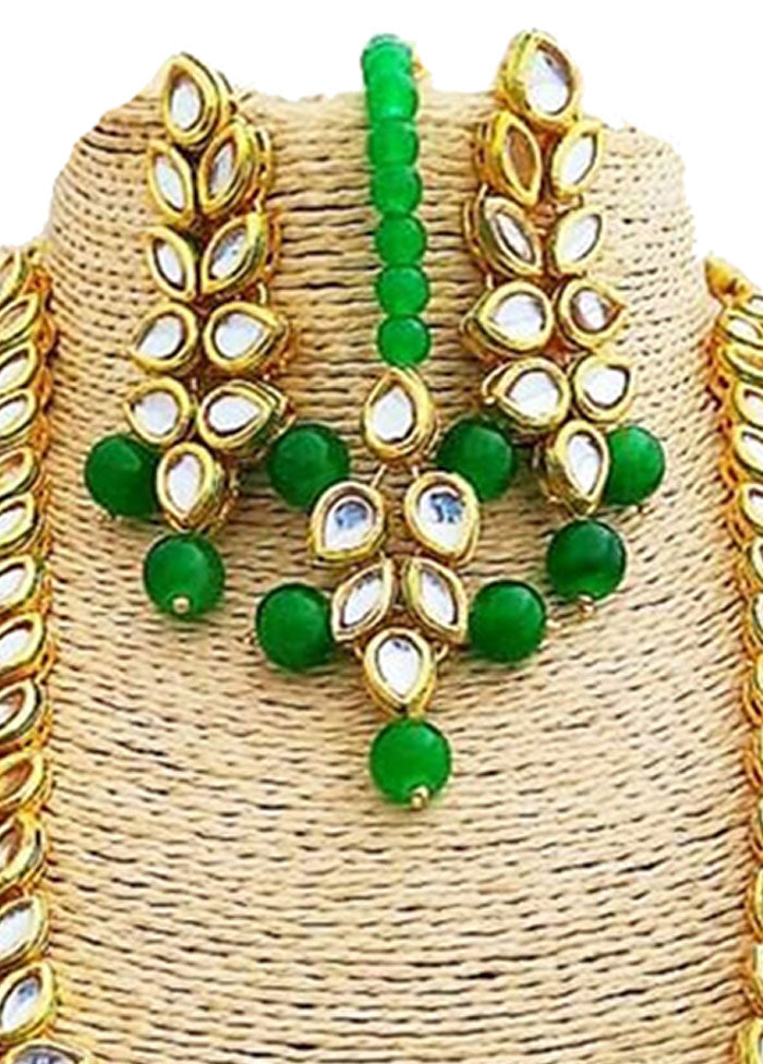 Green Kundan Long Necklace Set With Mangtika