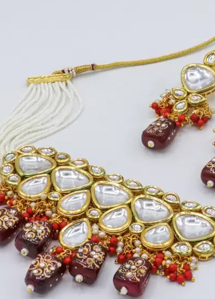 Wine Beaded Kundan Choker Set