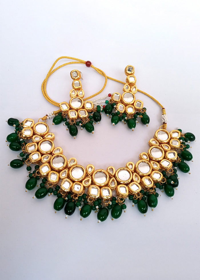 Kundan Studded Green Jewellery Set