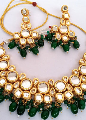 Kundan Studded Green Jewellery Set