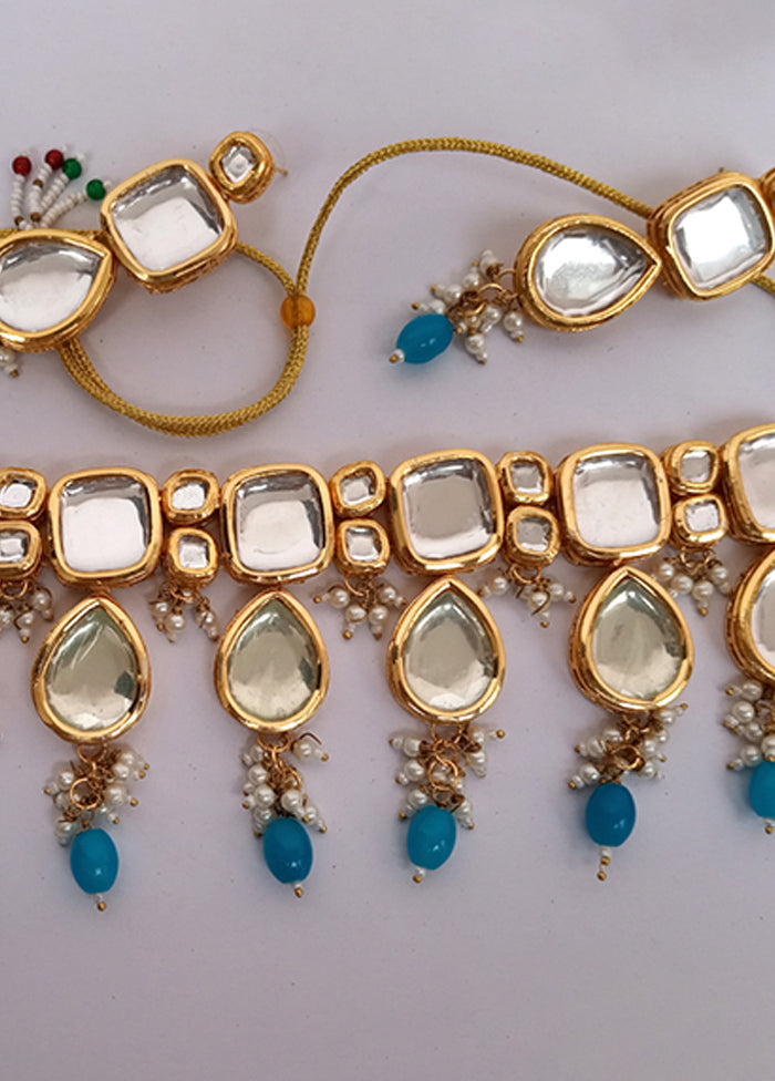 Kundan Studded Sky Blue Jewellery Set