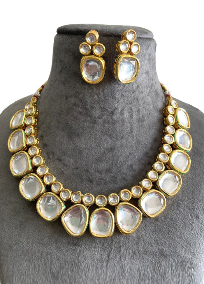 Golden Kundan Jewellery Set