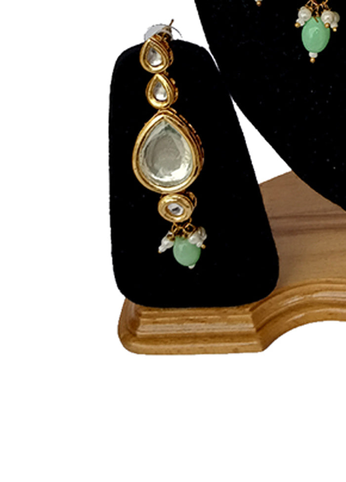 Light Green Kundan Jewellery Set With Mangtika