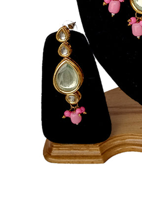 Pink Kundan Jewellery Set With Mangtika
