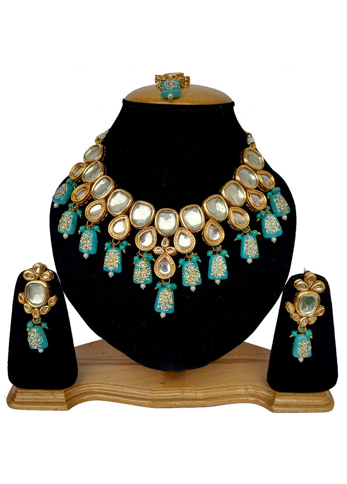 Sky Blue Kundan Jewellery Set With Mangtika