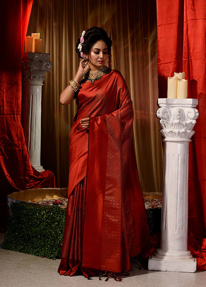 Red Dupion Silk Saree With Blouse Piece