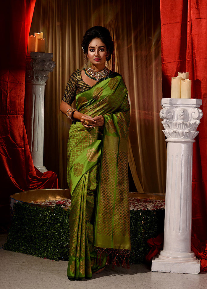 Mehendi Dupion Silk Saree With Blouse Piece