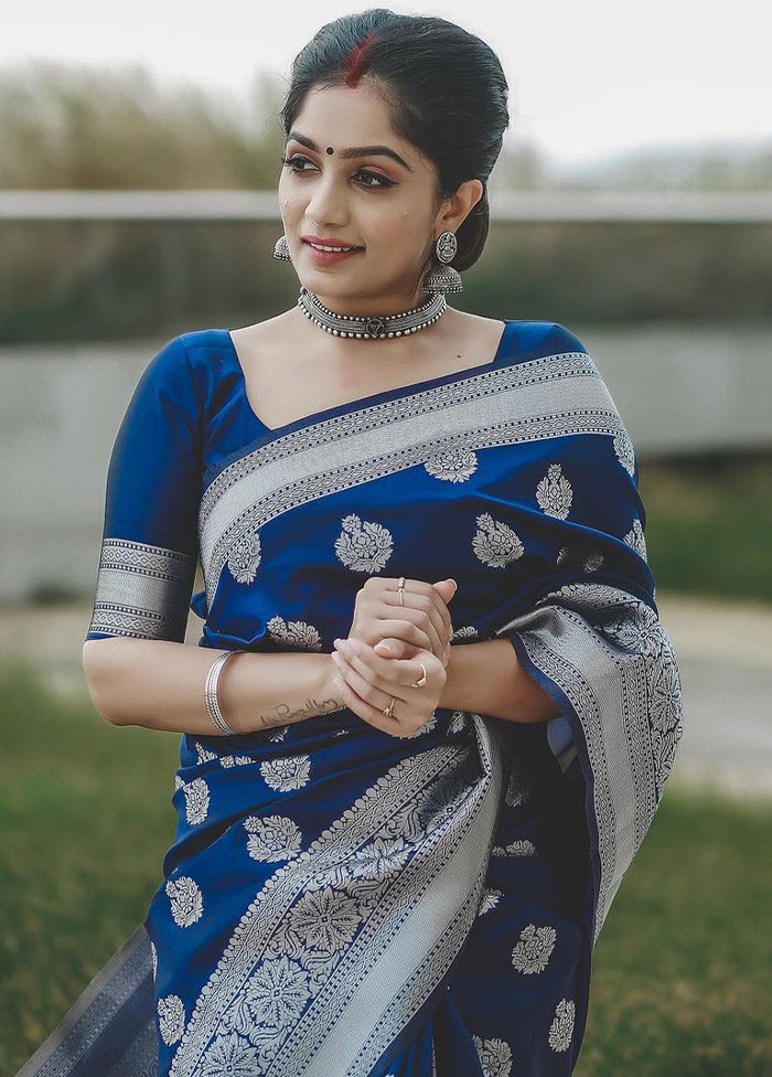 Blue Spun Silk Saree With Blouse Piece