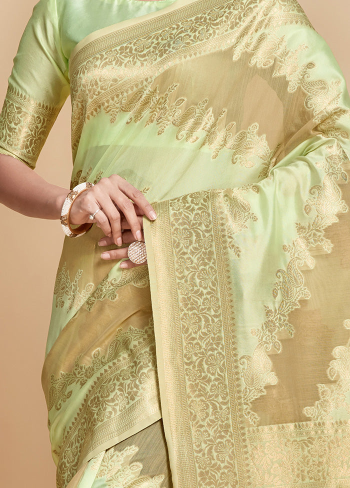 Green Spun Silk Saree With Blouse Piece