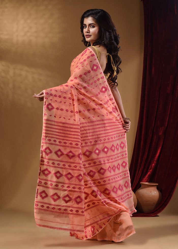 Pink Tant Jamdani Saree With Blouse Piece