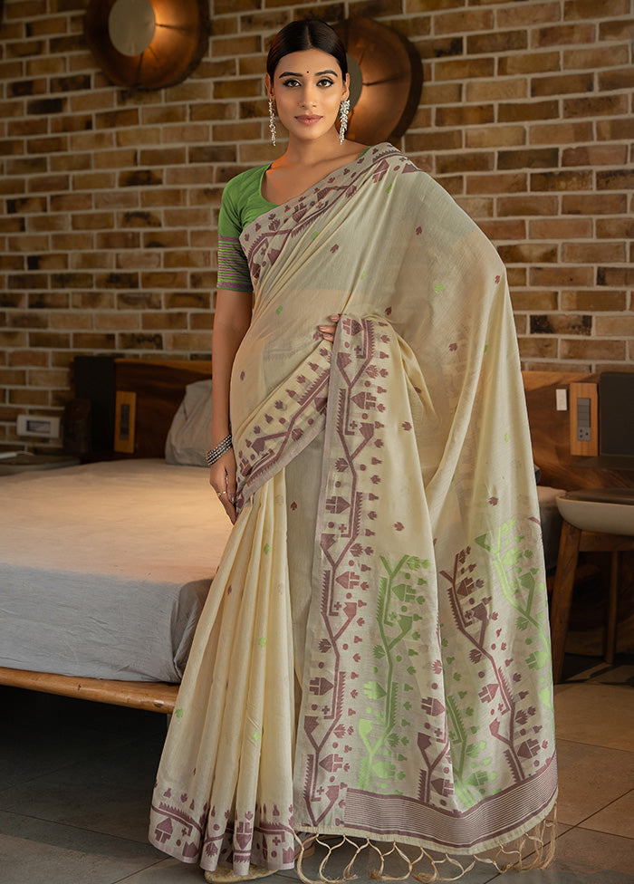 Green Pure Cotton Saree With Blouse Piece