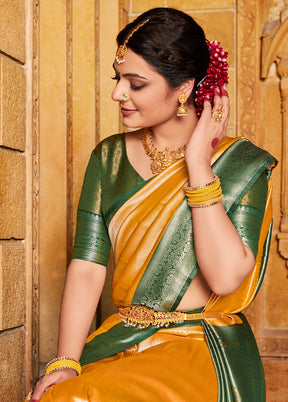 Multicolor Kanjivaram Silk Saree With Blouse Piece