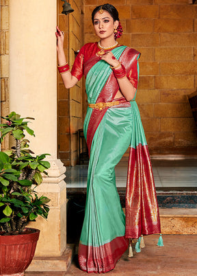 Multicolor Kanjivaram Silk Saree With Blouse Piece