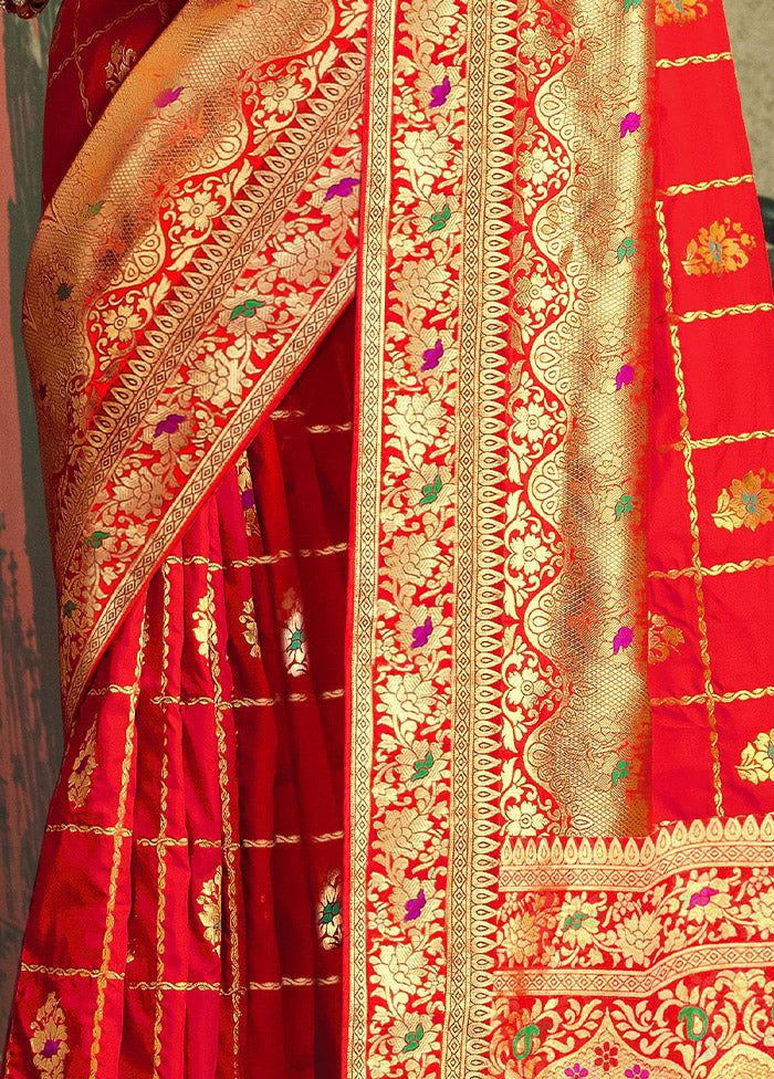 Red Dupion Silk Saree With Blouse Piece