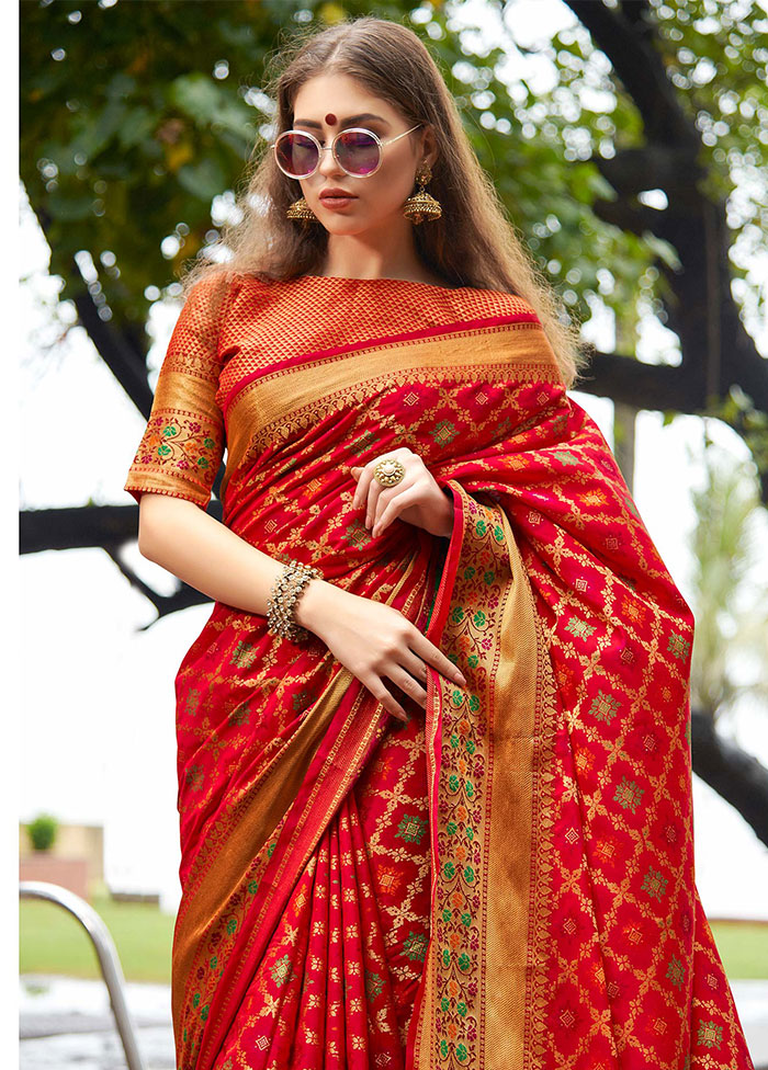 Red Spun Silk Saree With Blouse Piece