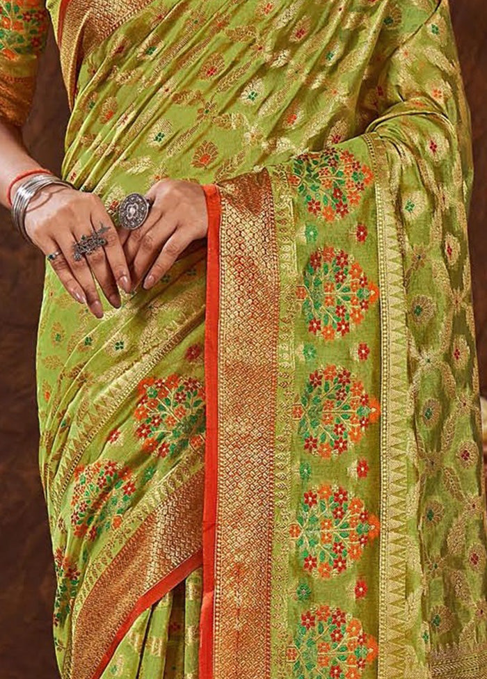 Green Spun Silk Saree With Blouse Piece