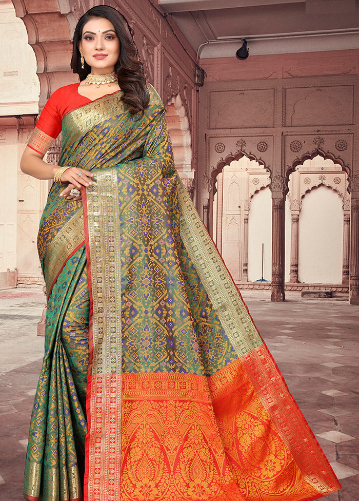 Green Spun Silk Saree With Blouse Piece