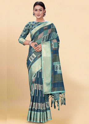 Blue Cotton Saree With Blouse Piece