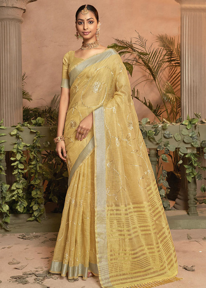 Yellow Silk Saree With Blouse Piece