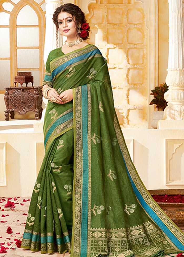 Green Spun Silk Saree With Blouse Piece