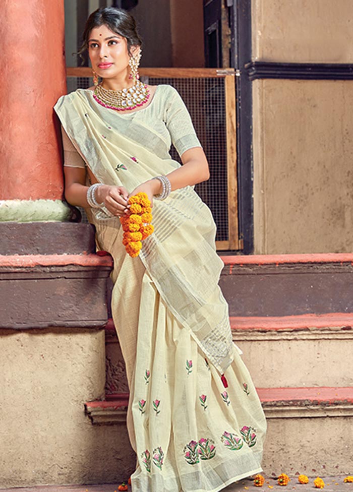 Off White Spun Silk Saree With Blouse Piece