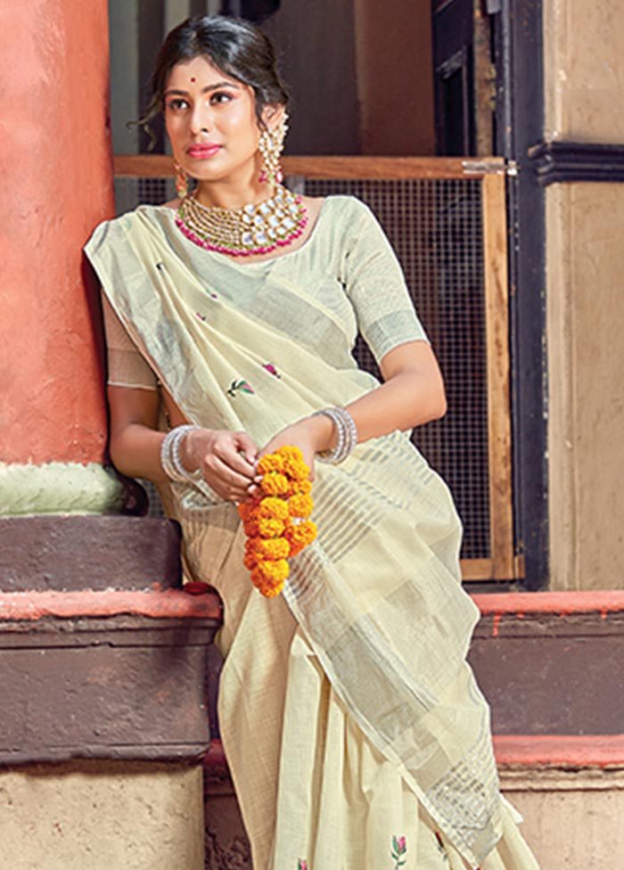 Off White Spun Silk Saree With Blouse Piece