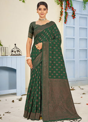 Green Cotton Saree With Blouse Piece